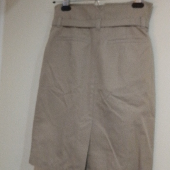 D3 Weekend Max Mara 4 two way zip skirt with belt and pockets - Picture 5 of 9